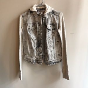 Express Gray Jean Jacket w Inside Pockets